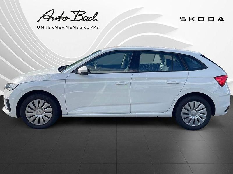 Gebraucht Skoda Scala Essence 95 PS (69 kW) 2025 Candyweiß Kleinwagen