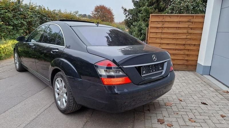 Gebraucht Mercedes S320 235 PS (172 kW) 2009 Blau Limousine