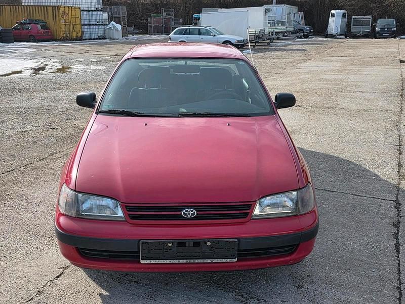 Gebraucht Toyota Carina 133 PS (97 kW) 1994 Rot Limousine