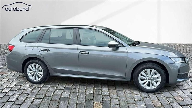 Grau / graphitgrau Neu 2025 Skoda Octavia Selection Kombi | 30.970 € (Superpreis) - Bild 1/1