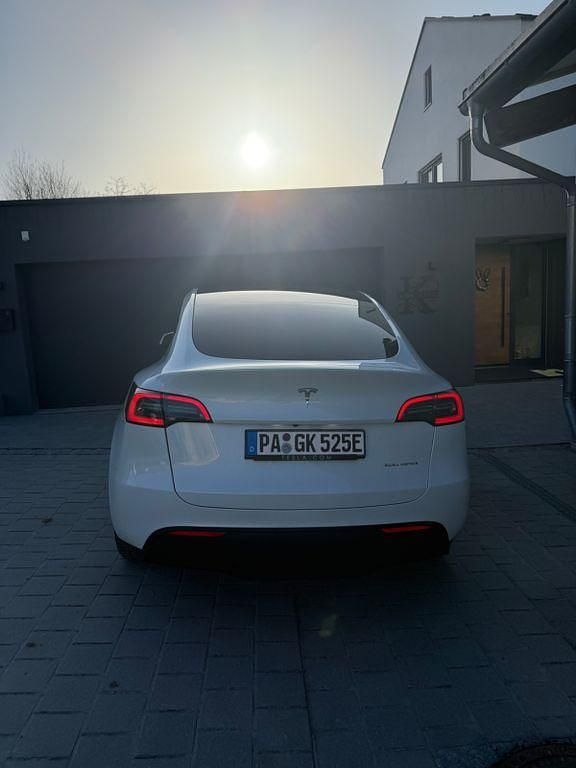 Gebraucht Tesla Model Y Long Range AWD 378 kW (514 PS) 2022 Weiß SUV