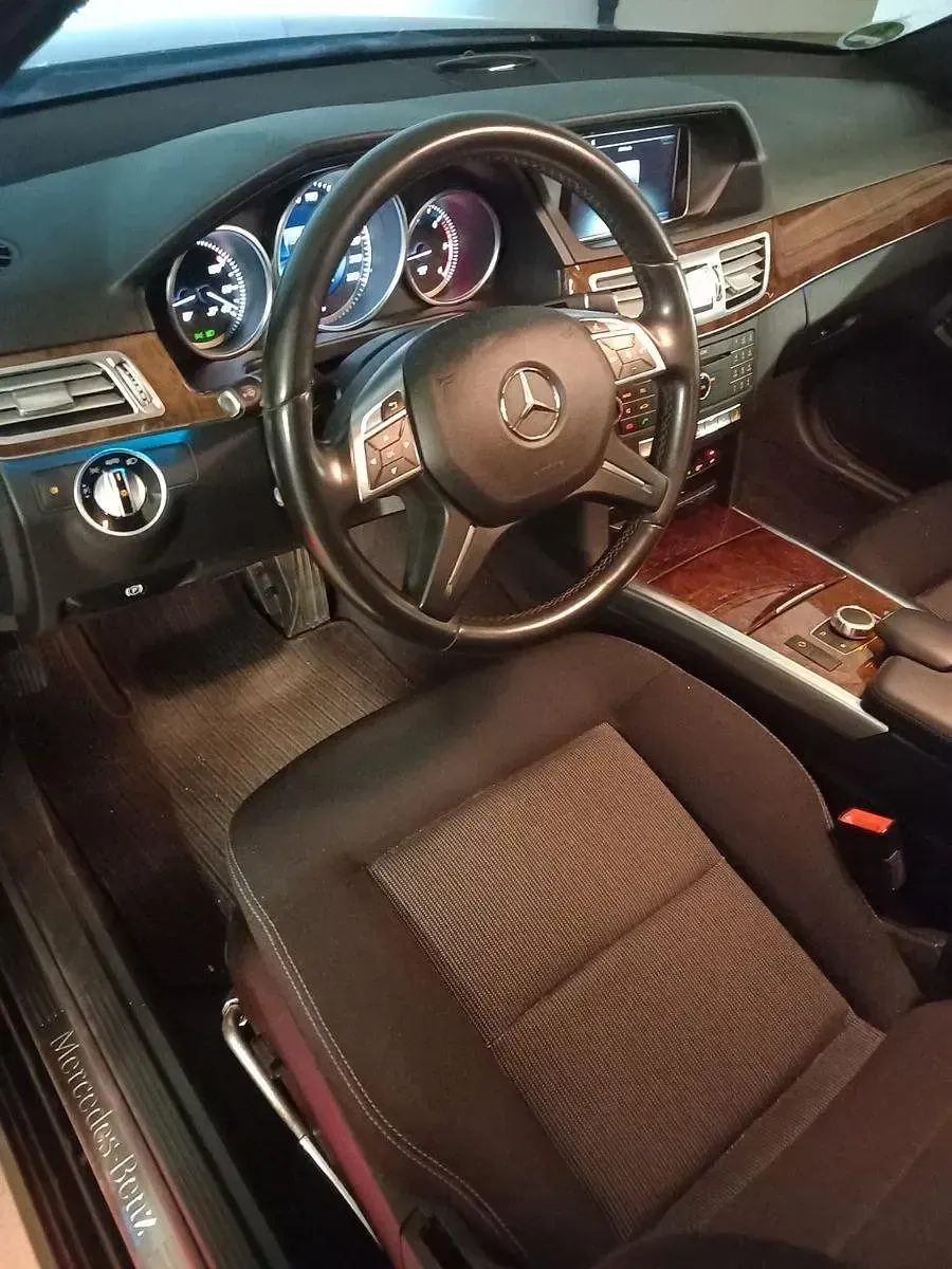 Second-hand Mercedes E250 204 CP (150 kW) 2016 Negru Break