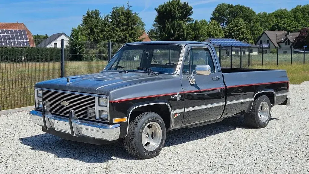 Gebraucht Chevrolet Silverado 160 PS (117 kW) 1986 Silber Pickup
