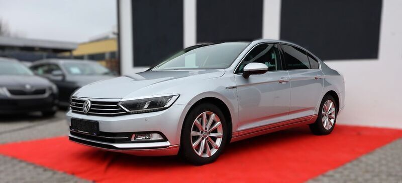 Silber Gebraucht 2015 VW Passat Highline Limousine | 18.800 € (Fairer Preis) - Bild 1/4