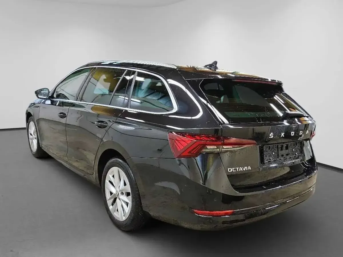 Gebraucht Skoda Octavia Style 110 PS (80 kW) 2022 Schwarz Kombi