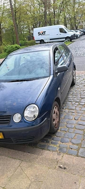 Second-hand VW Polo 54 CP (39 kW) 2003 Albastru Berlinǎ