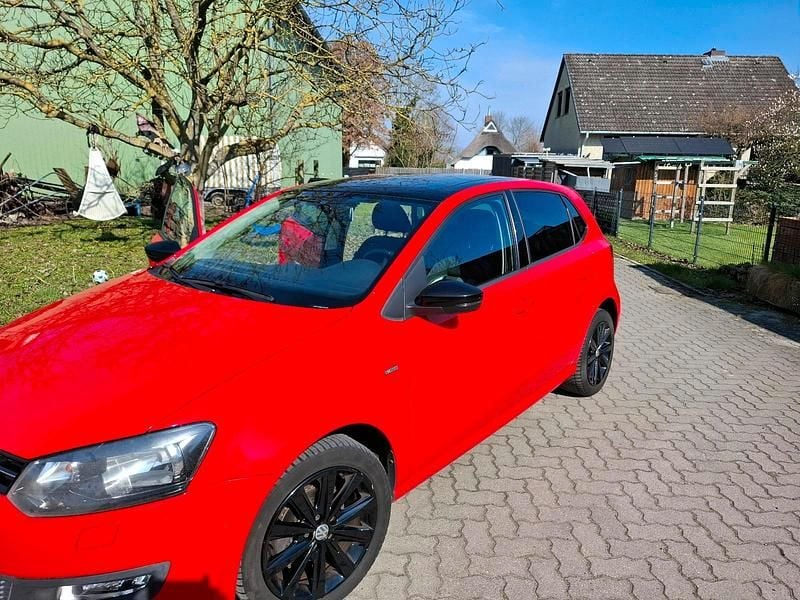 Gebraucht VW Polo Match 90 PS (66 kW) 2012 Rot Kleinwagen