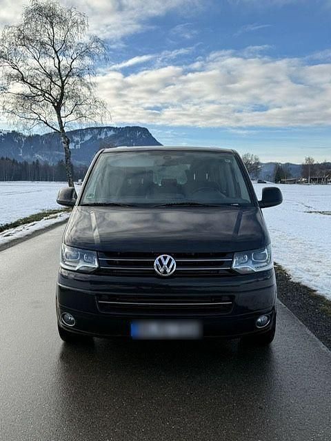 Gebraucht VW Multivan 179 PS (131 kW) 2012 Schwarz Van