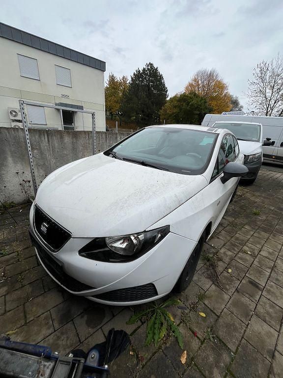 Weiß Gebraucht 2009 Seat Ibiza SC Ecomotive Kleinwagen | 1.000 € (Guter Preis) - Bild 1/4