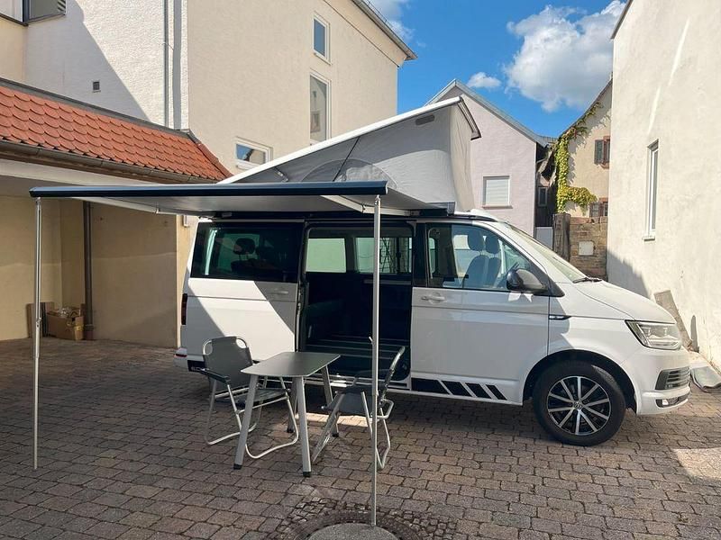 Weiß Gebraucht 2018 VW T6 Edition Van | 44.900 € - Bild 1/4