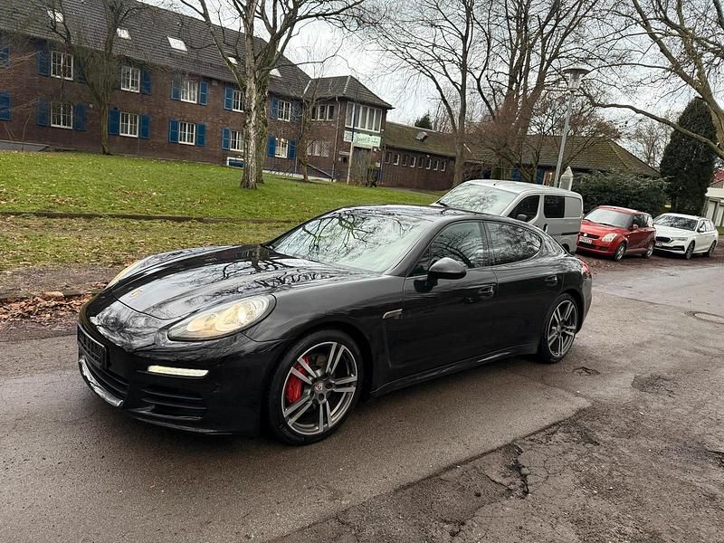 Gebraucht Porsche Panamera 250 PS (183 kW) 2013 Schwarz Kleinwagen