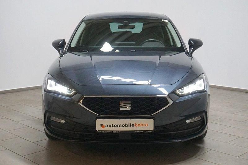 Second-hand Seat Leon Style 116 CP (85 kW) 2025 Gri Berlinǎ