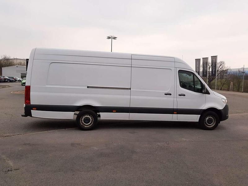 Gebraucht Mercedes Sprinter 170 PS (125 kW) 2022 Arktikweiss Van