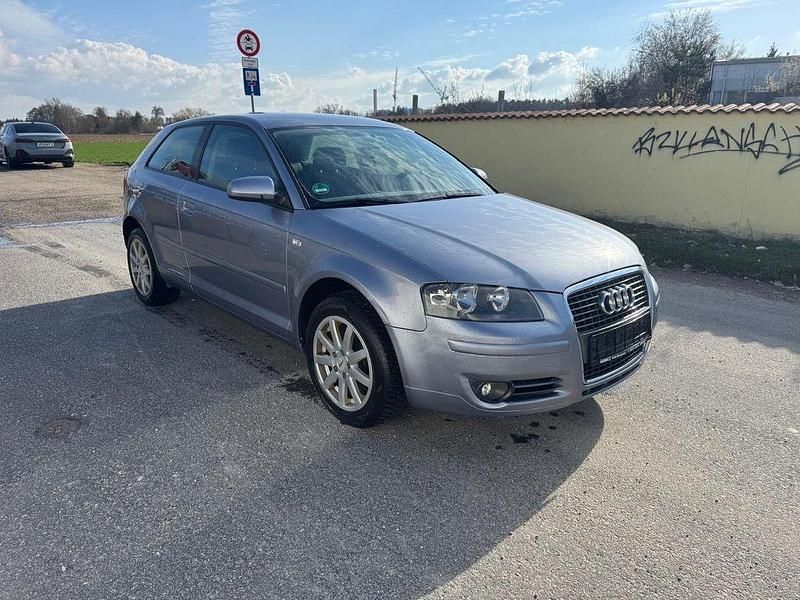Gebraucht Audi A3 Attraction 102 PS (75 kW) 2007 Silber Kleinwagen