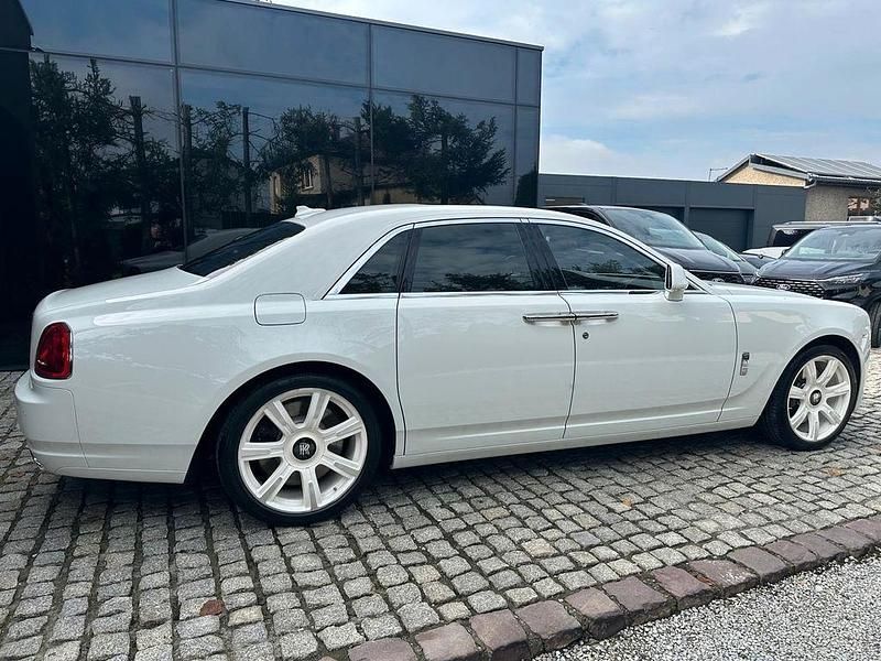Gebraucht Rolls Royce Ghost 571 PS (419 kW) 2015 Alpinweiß Limousine