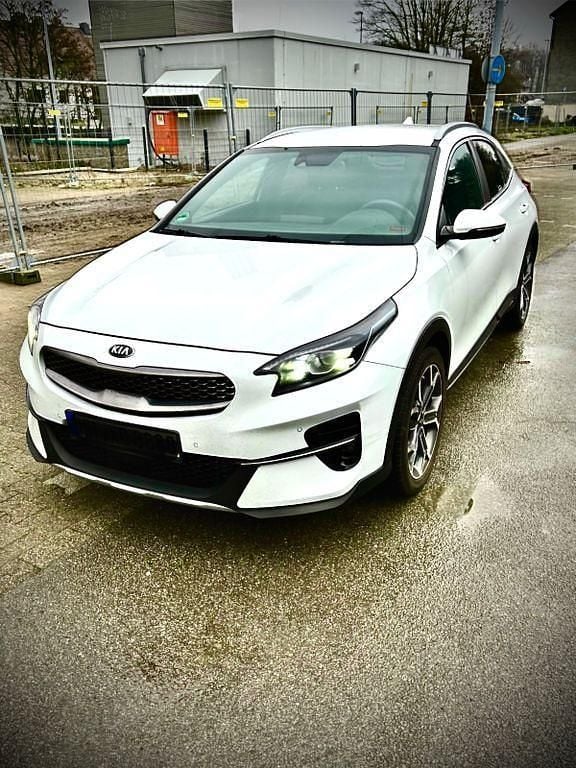 Weiß Gebraucht 2020 Kia XCeed Xdition SUV | 18.400 € (Guter Preis) - Bild 1/4