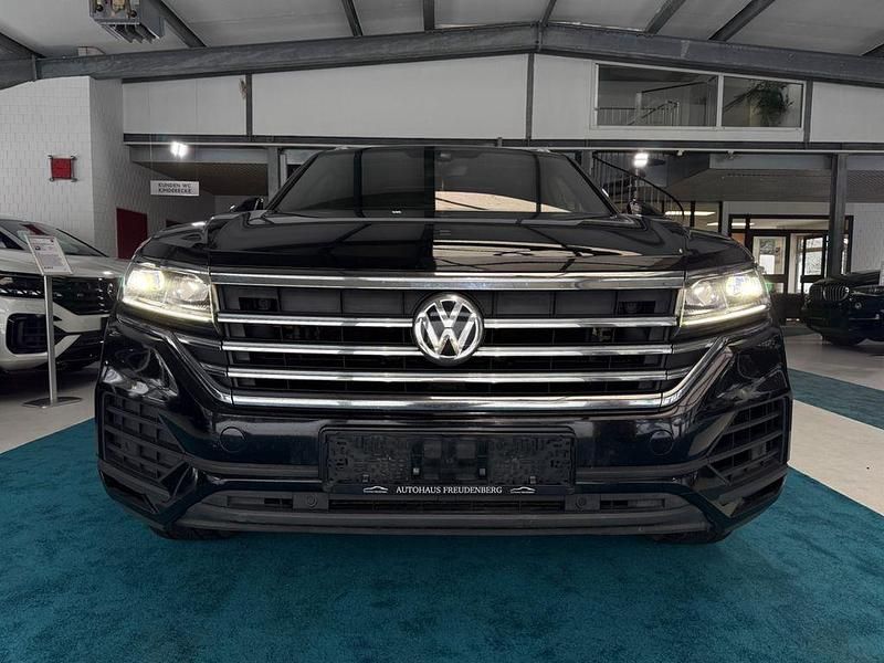 Gebraucht VW Touareg Basis 286 PS (210 kW) 2019 Schwarz SUV