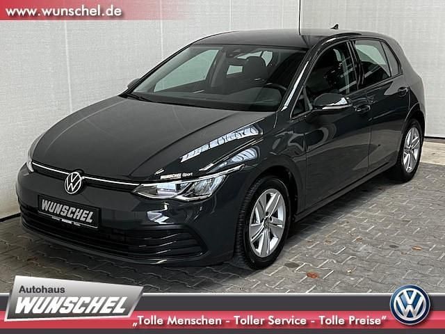 Gebraucht 2024 VW Golf VIII Life | 23.945 € (Fairer Preis) - Bild 1/4