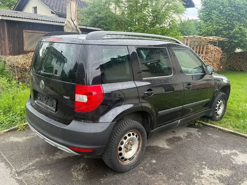 Gebraucht Skoda Yeti Plus Edition 110 PS (80 kW) 2012 Schwarz SUV