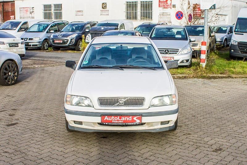 Gebraucht Volvo S40 116 PS (85 kW) 1997 Weiß Limousine
