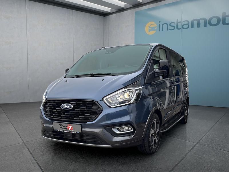 Blau Gebraucht 2024 Ford Tourneo Custom Van / Kleinbus | 43.849 € (Fairer Preis) - Bild 1/4