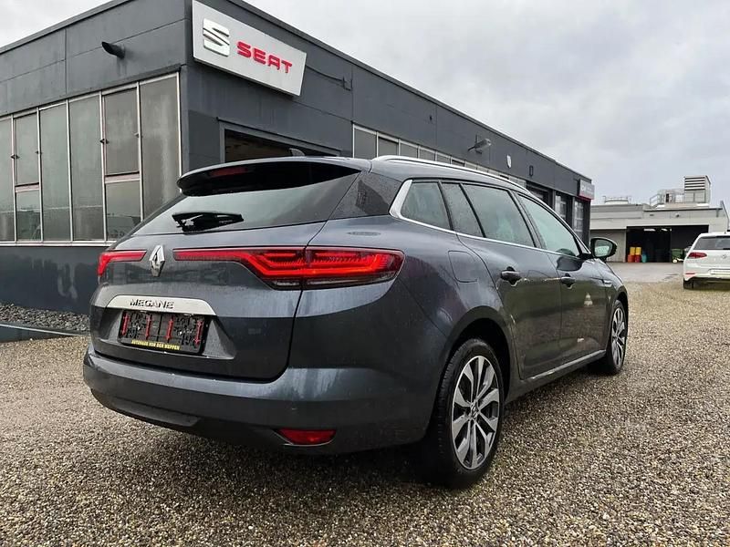 Gebraucht Renault Mégane GrandTour Techno 103 PS (75 kW) 2024 Grau Kombi