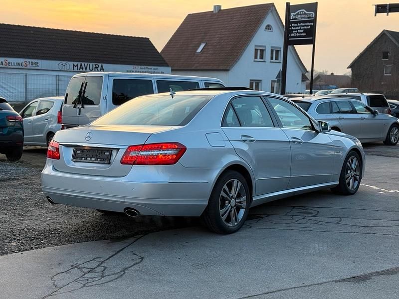 Gebraucht Mercedes E350 292 PS (214 kW) 2010 Silber Limousine