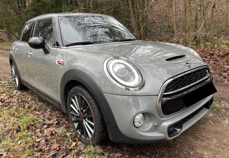 Grau Gebraucht 2018 Mini John Cooper Works Kleinwagen | 21.550 € (Etwas zu teuer) - Bild 1/4