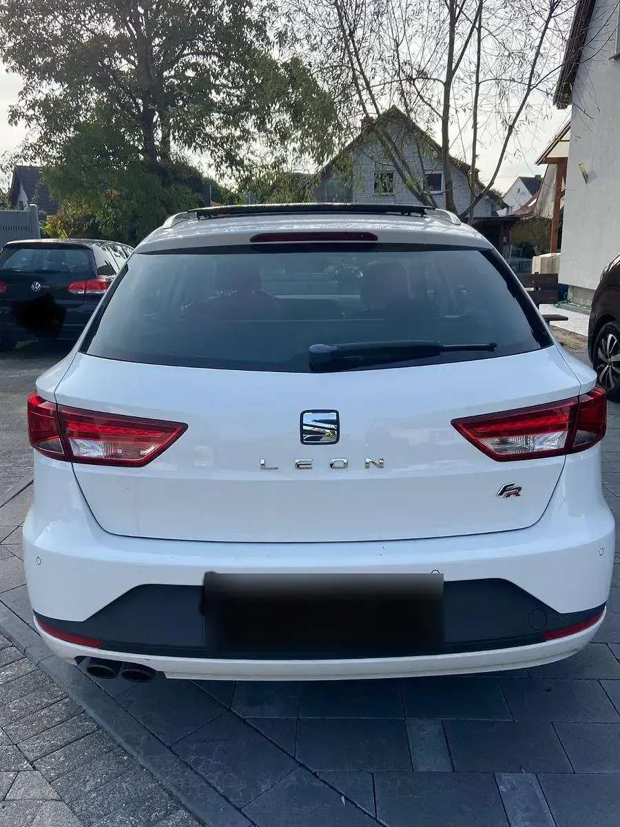 Brugt Seat Leon ST FR 140 HK (102 kW) 2014 Hvid Stationcar
