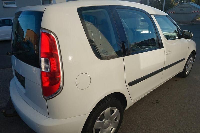 Gebraucht Skoda Roomster Style 105 PS (77 kW) 2009 Weiß Van / Kleinbus