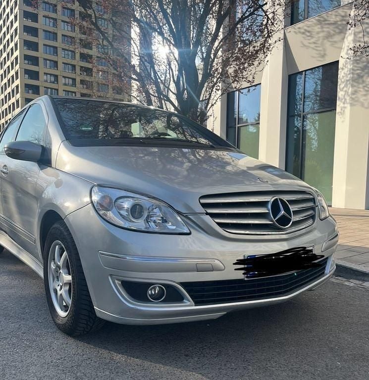 Gebraucht Mercedes B170 116 PS (85 kW) 2006 Silber Van / Kleinbus