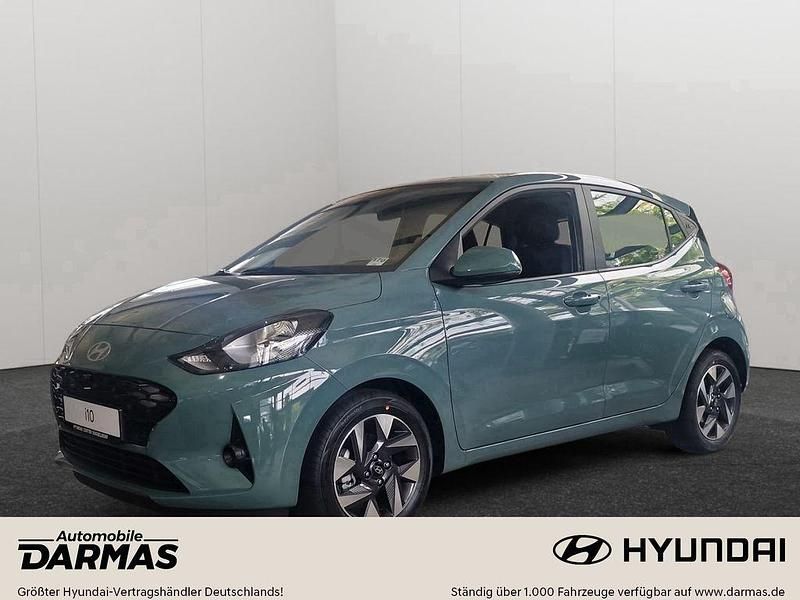 Grün Neu 2025 Hyundai i10 Trend Kleinwagen | 16.990 € (Guter Preis) - Bild 1/4