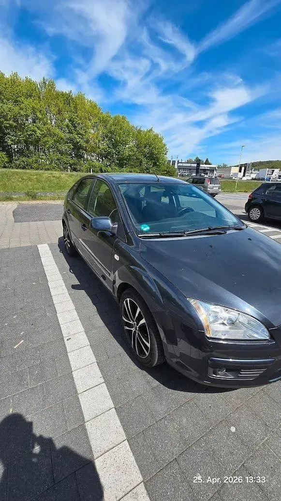 Gebraucht Ford Focus 101 PS (74 kW) 2007 Schwarz Kleinwagen