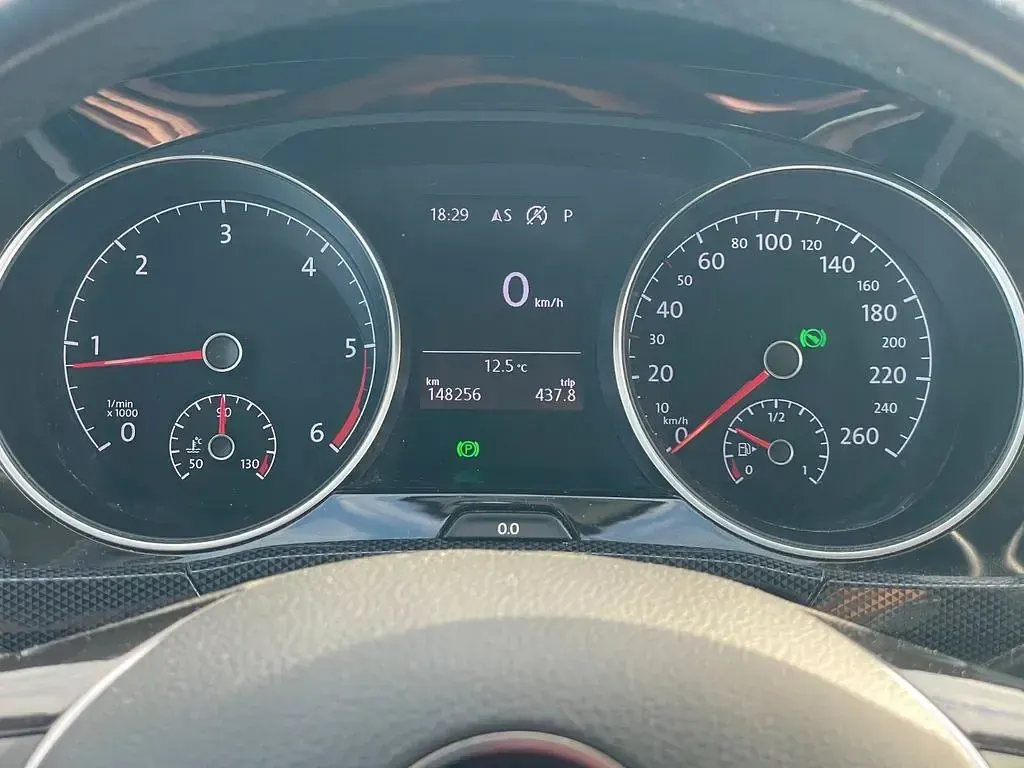 Gebraucht VW Touran 150 PS (110 kW) 2021 Schwarz Van / Kleinbus