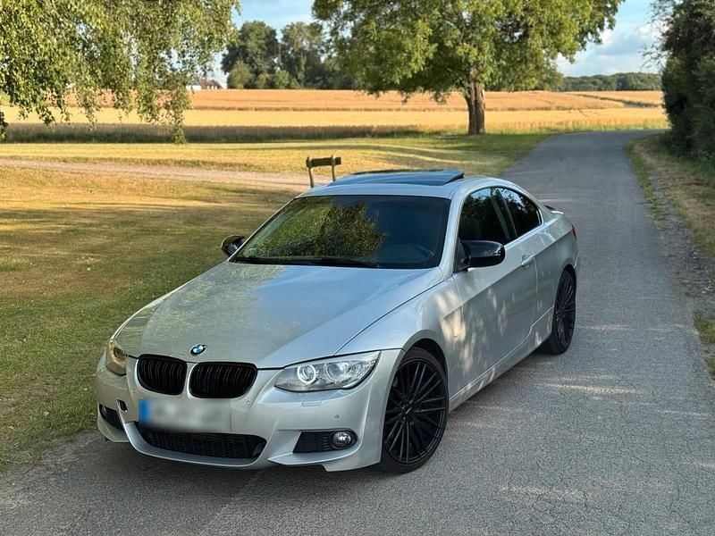 Second-hand BMW 330 245 CP (180 kW) 2011 Argintiu Coupe