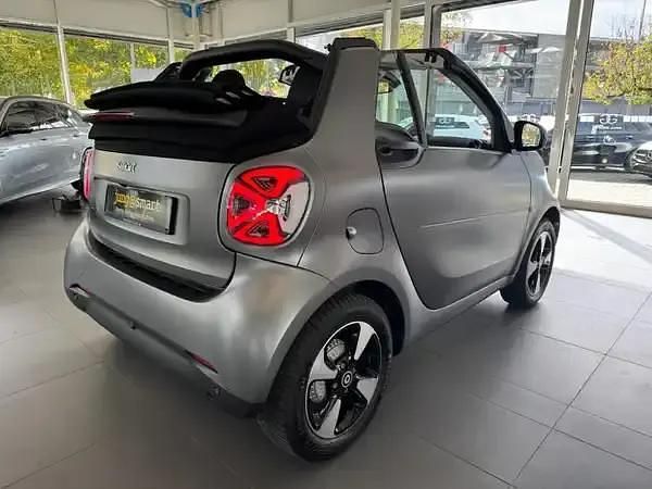 Gebraucht Smart ForTwo Electric Drive 60 kW (82 PS) 2023 Bodypanels in titania grey (matt) Cabrio
