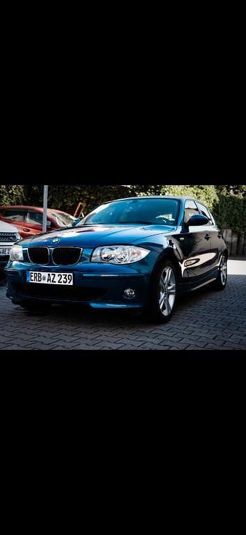 Blau Gebraucht 2006 BMW 120 Kleinwagen | 4.500 € (Fairer Preis) - Bild 1/4