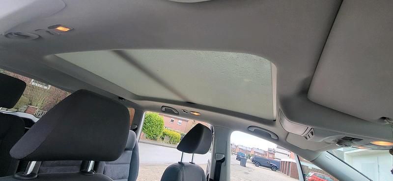 Gebraucht VW Touran 109 PS (80 kW) 2012 Silber Van / Kleinbus