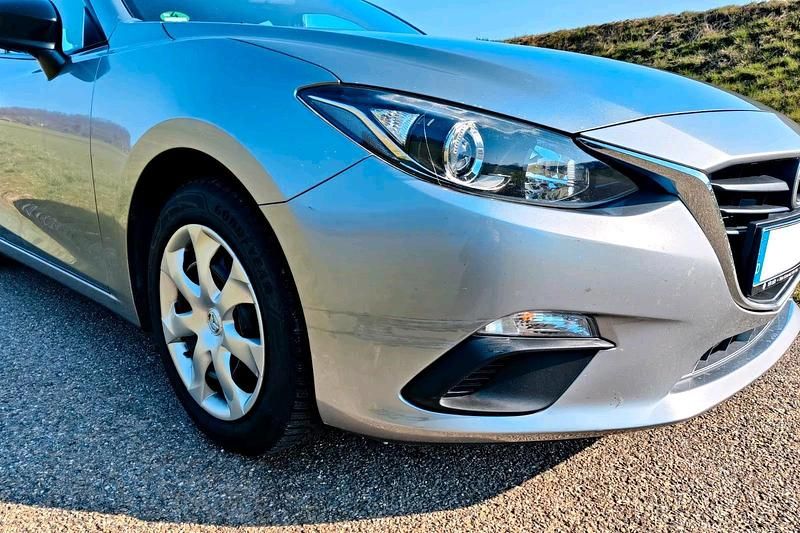 Second-hand Mazda 3 101 CP (74 kW) 2015 Argintiu Berlinǎ