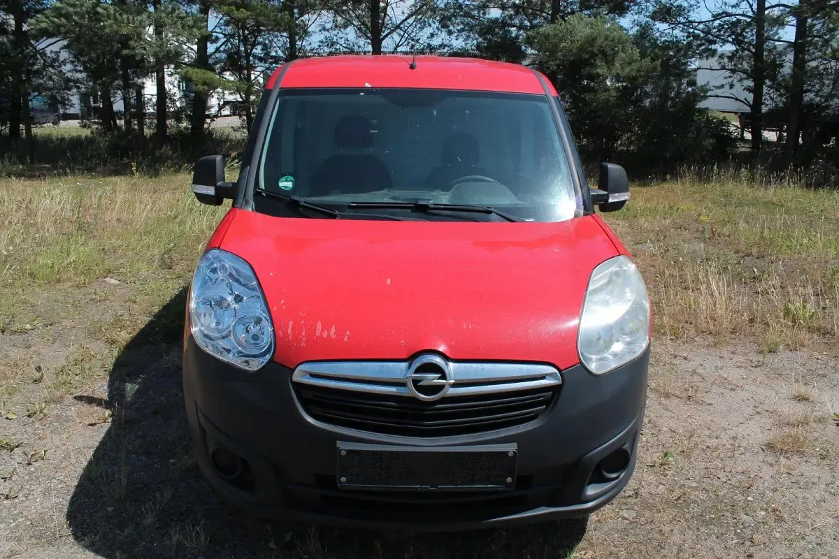 Gebraucht Opel Combo 90 PS (66 kW) 2014 Rot Van / Kleinbus