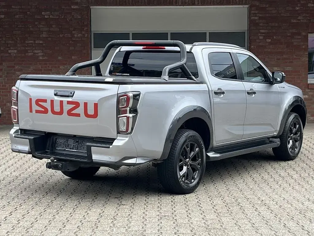 Gebraucht Isuzu D-Max 163 PS (119 kW) 2020 Silber SUV