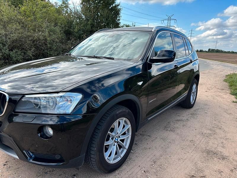Schwarz Gebraucht 2014 BMW X3 Comfort Edition SUV | 14.200 € (Fairer Preis) - Bild 1/4