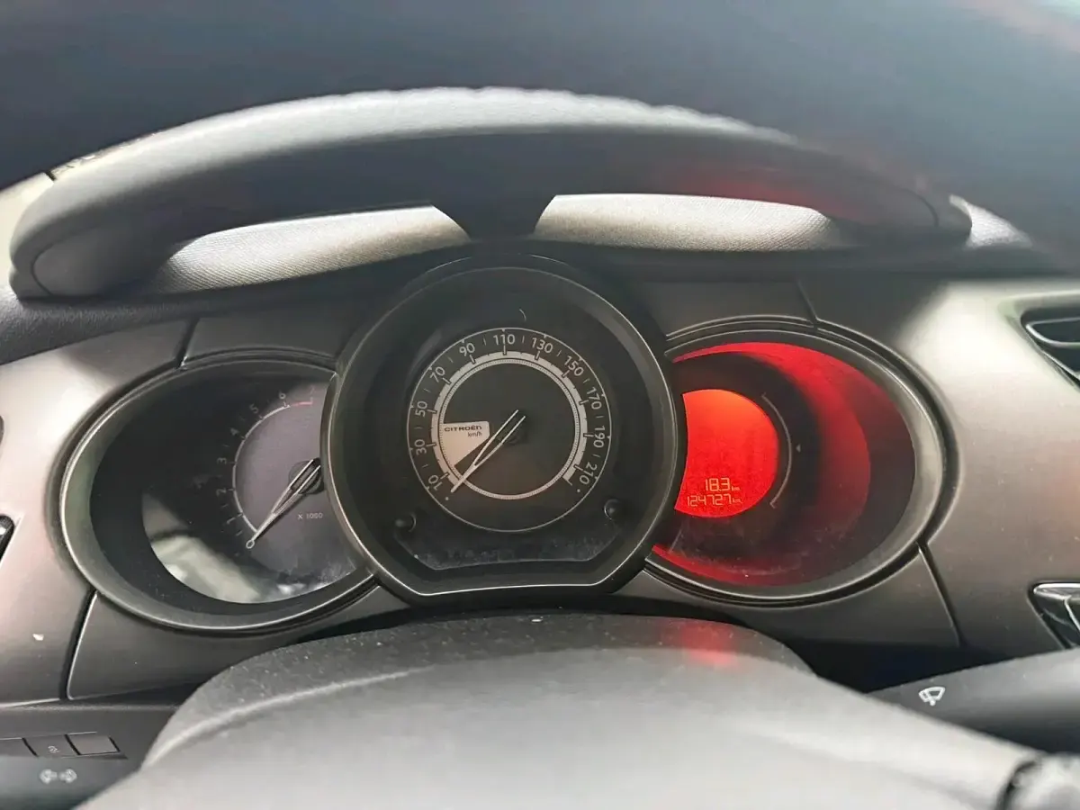 Gebraucht Citroën C3 90 PS (66 kW) 2014 Weiß Kleinwagen