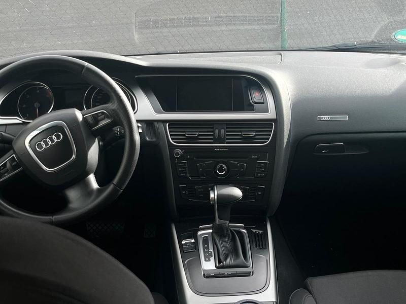 Gebraucht Audi A5 Sportback 170 PS (125 kW) 2011 Schwarz Kleinwagen