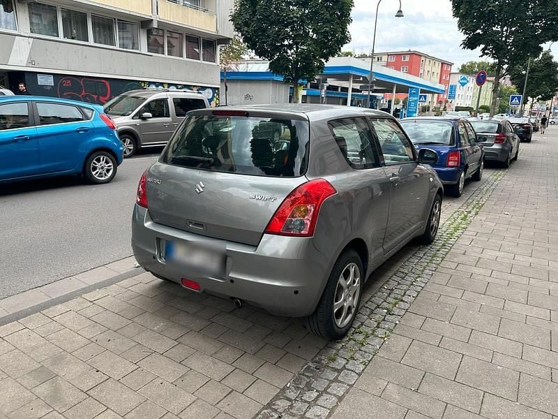 Gebraucht Suzuki Swift 92 PS (67 kW) 2008 Grau Kleinwagen