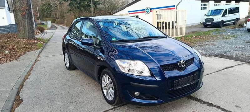 Gebraucht Toyota Auris 124 PS (91 kW) 2007 Blau Kleinwagen
