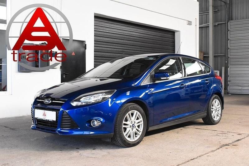 Blau Gebraucht 2014 Ford Focus Titanium Limousine | 4.400 € (Guter Preis) - Bild 1/4