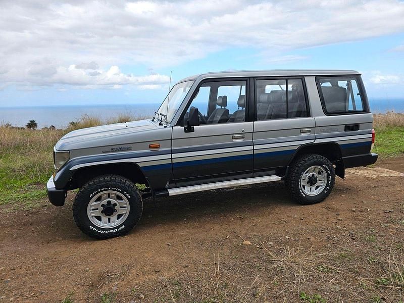 Blau Gebraucht 1992 Toyota Land Cruiser SUV | 25.500 € - Bild 1/4