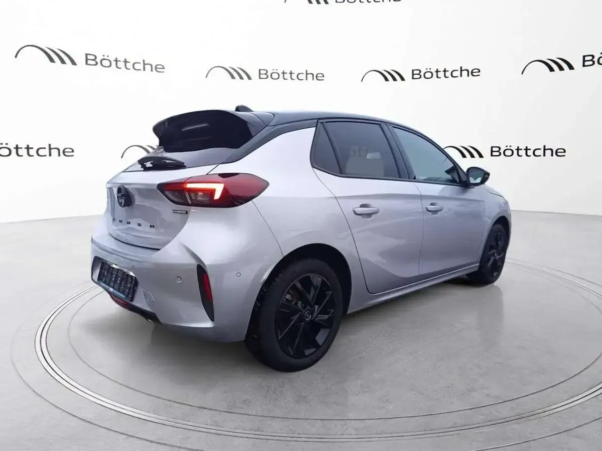 Gebraucht Opel Corsa 136 PS (100 kW) 2025 Grau/typ aussenverkleidung met Limousine