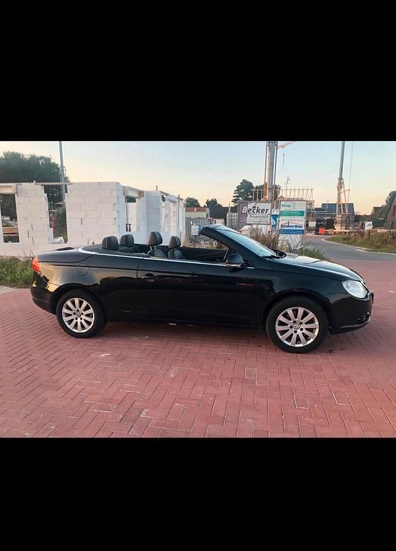 Usado VW Eos 140 HP (102 kW) 2008 Preto Cabrios